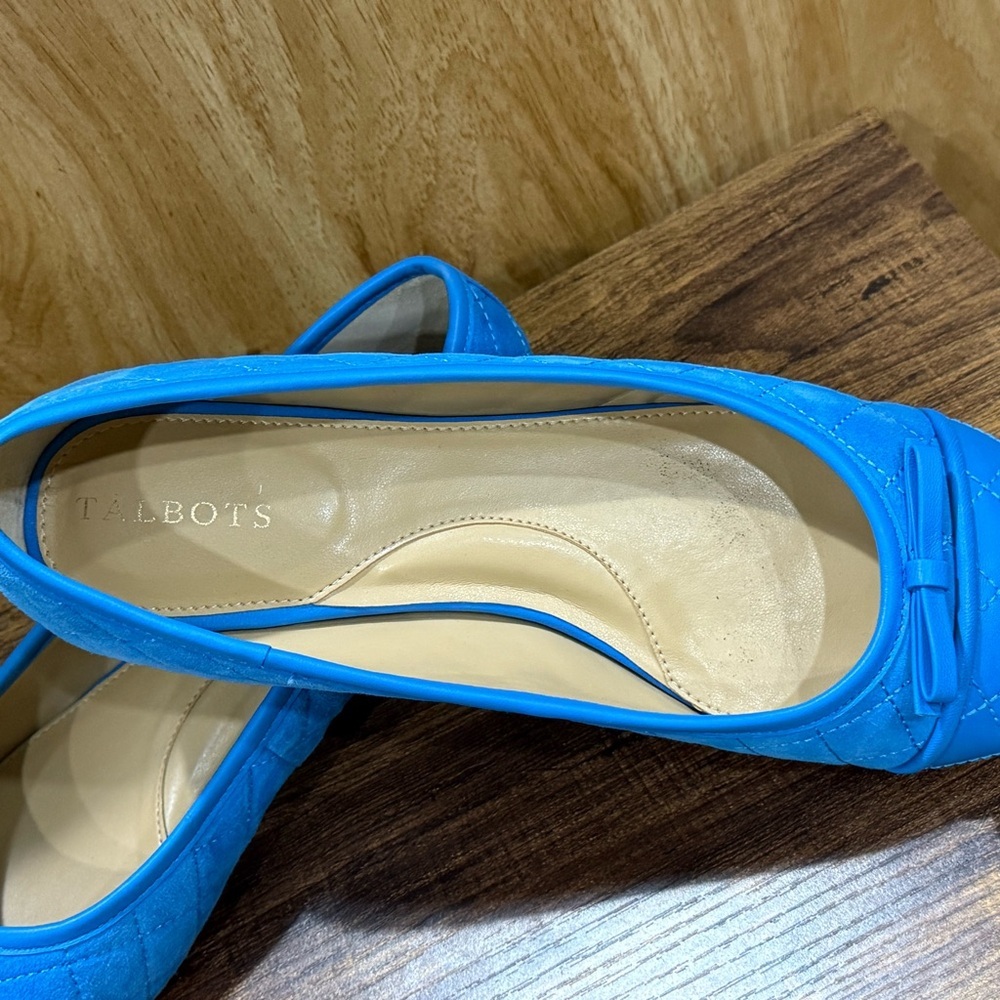 Talbots BLAIR CAP TOE QUILTED BALLET FLATS - SUEDE - Picture 3 of 8